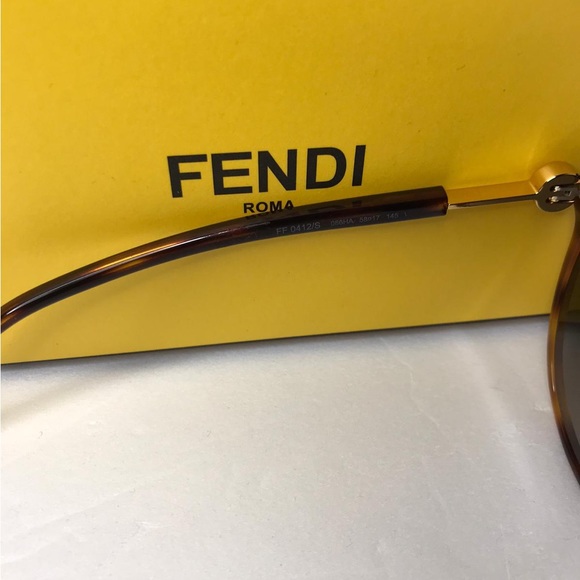 Fendi FF 0412/S Sunglasses Dark Havana / Brown Gradient Women's - Picture 11 of 12